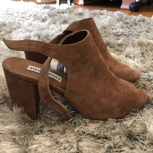 Steve Madden suede booties